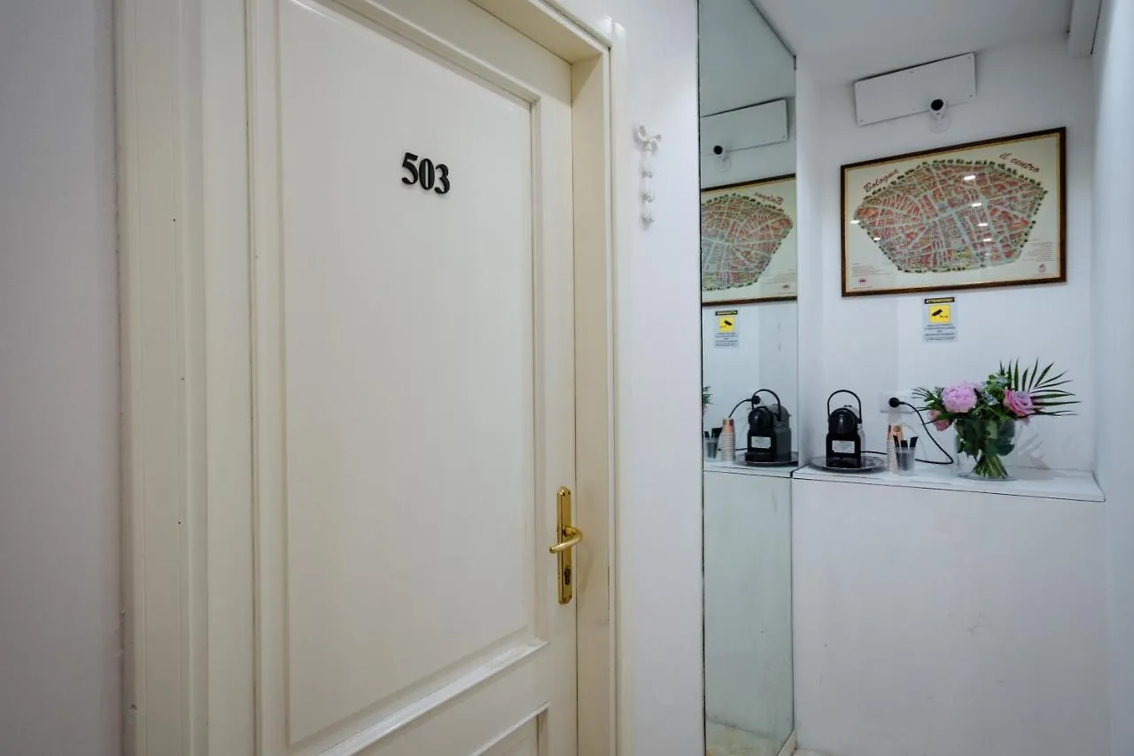 Residenza Due Torri Check In Presso Hotel Centrale Vicolo Cattani 7 Bologna 3*,  Italy