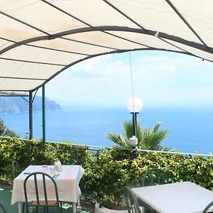 Casa Hermosa Bed & Breakfast